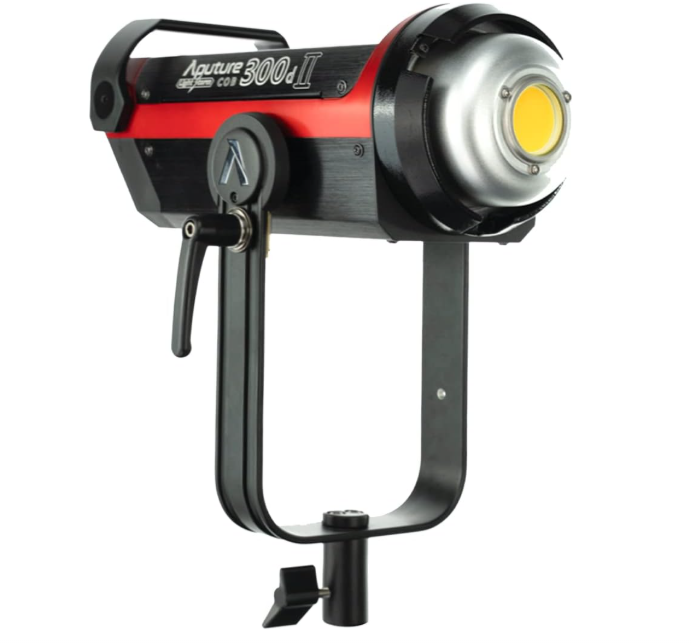 Aputure LS C300d – Vue 2 | Fluxlab